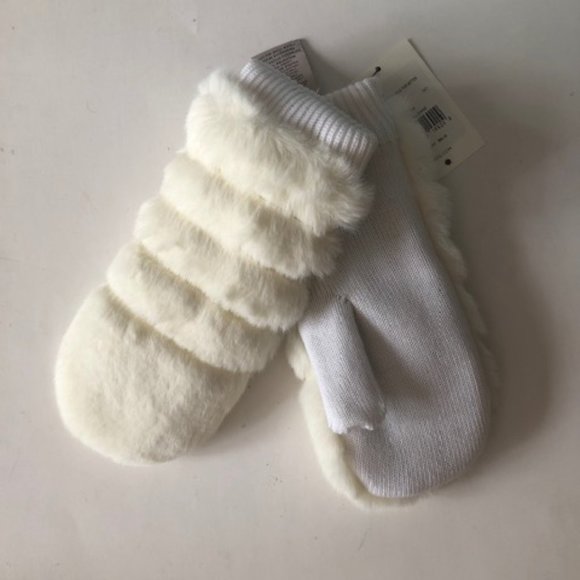UGG Faux Fur Mittens. NWT. Size: Small/Medium - Picture 2 of 10